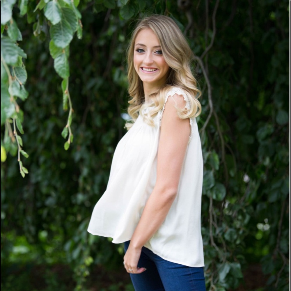 Meet your Posher, Lauren
